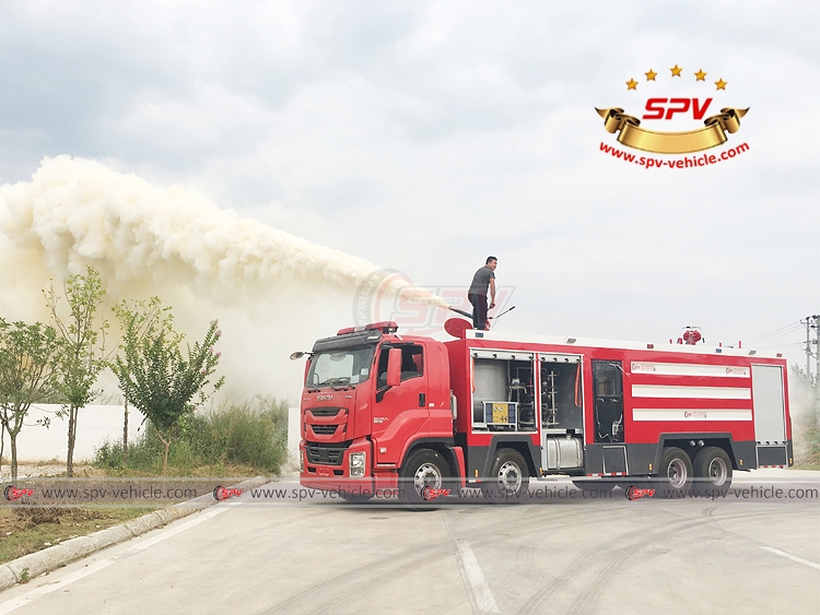 Fire Engine ISUZU - Dry Powder Testing Fire Engine ISUZU - Dry Powder Testing
